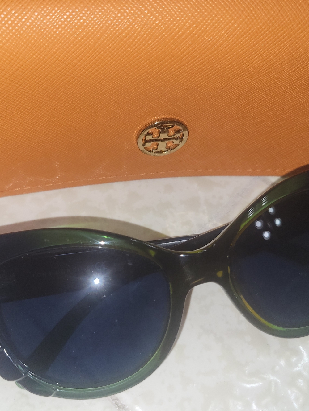 Tory Burch  Butterflies VintagOlive Green Round Sunglasses with Orange Logo Case